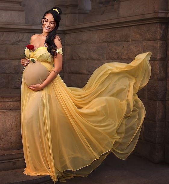 Disney Maternity Photoshoot